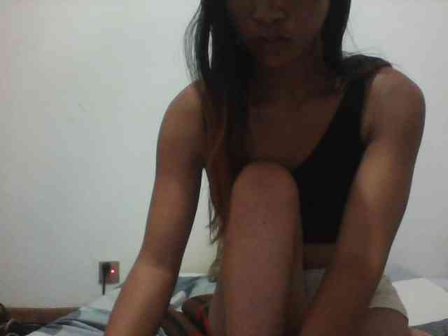 PrettyLie webcam