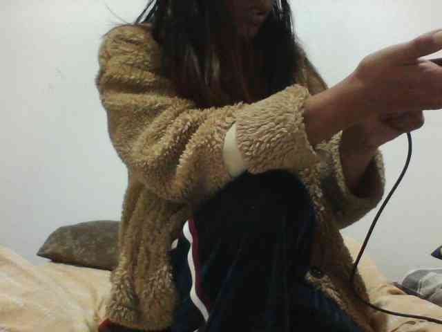 PrettyLie webcam