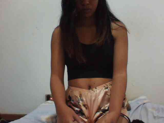 PrettyLie webcam