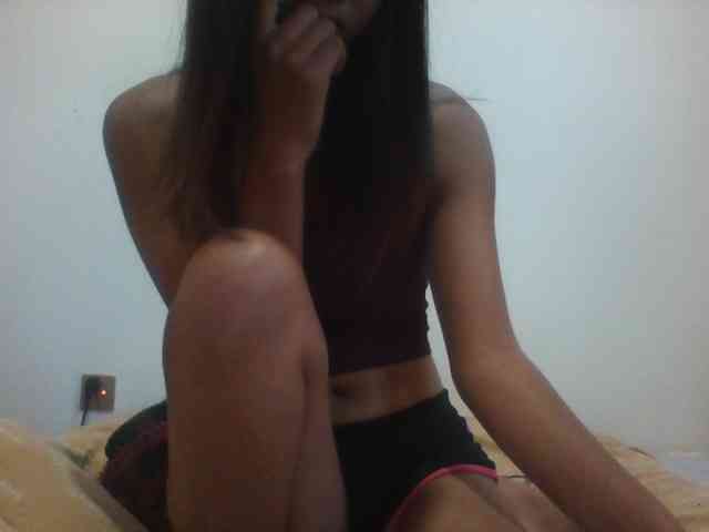 PrettyLie webcam