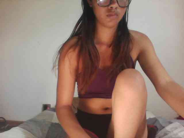PrettyLie webcam