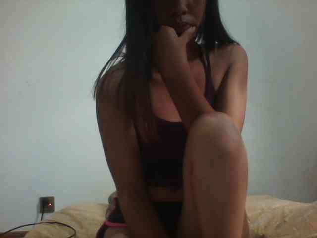 PrettyLie webcam
