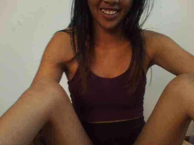 YoungLie69 webcam