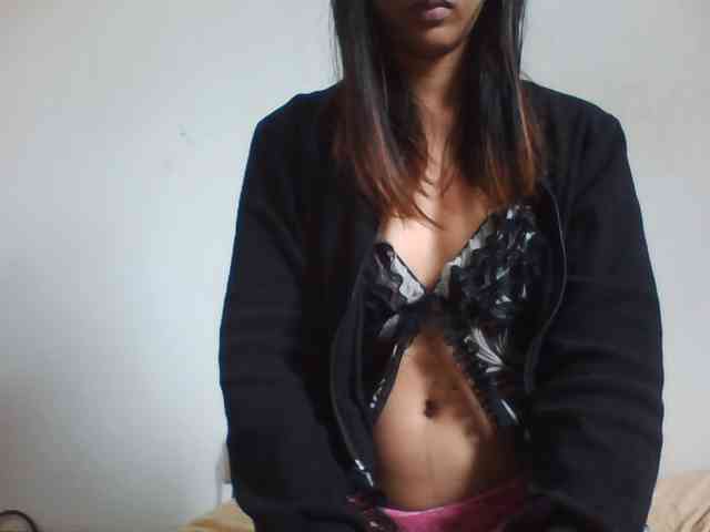 YoungLie69 webcam