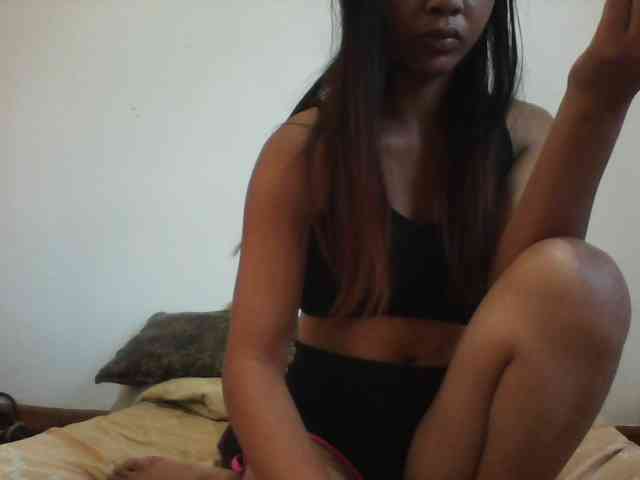 PrettyLie webcam