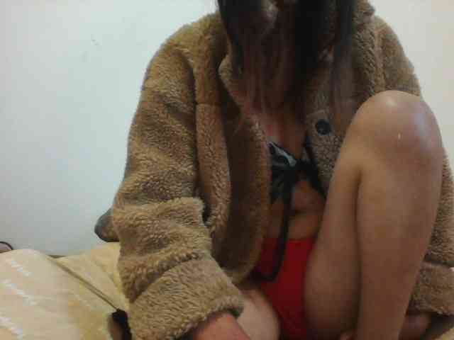 PrettyLie webcam