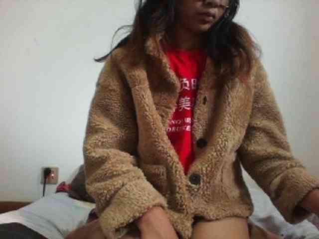 PrettyLie webcam