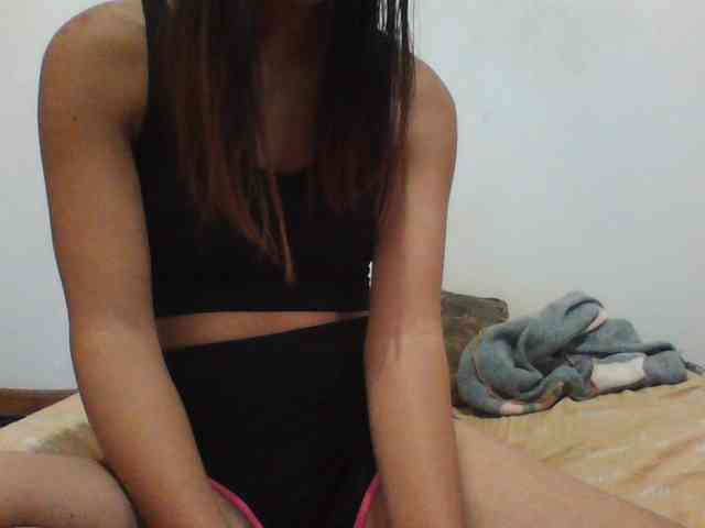 PrettyLie webcam
