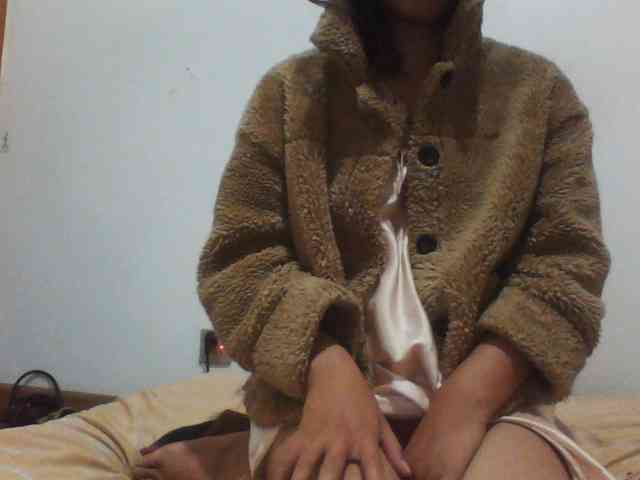 PrettyLie webcam