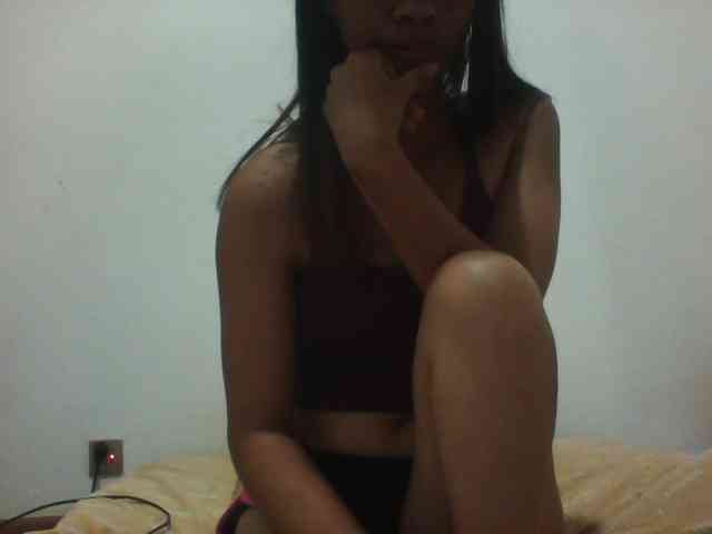 PrettyLie webcam