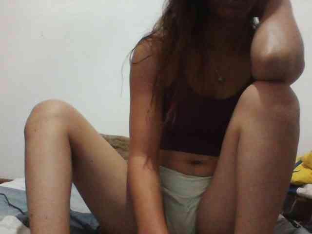 PrettyLie webcam