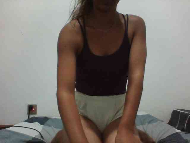 PrettyLie webcam