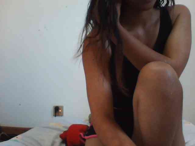 PrettyLie webcam