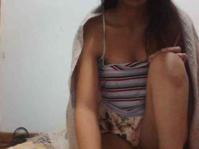 PrettyLie webcam