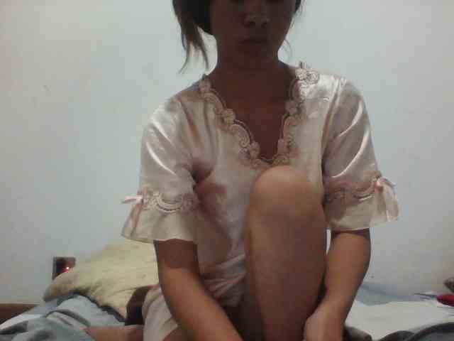 PrettyLie webcam