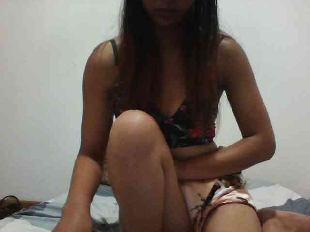 PrettyLie webcam