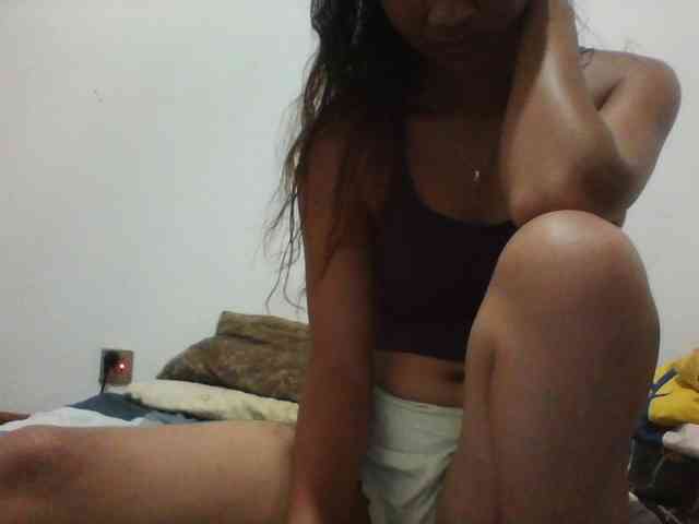 PrettyLie webcam