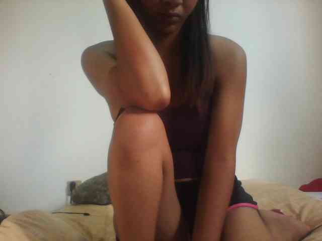 PrettyLie webcam