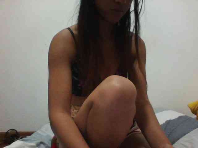 PrettyLie webcam