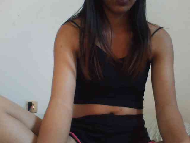 YoungLie69 webcam