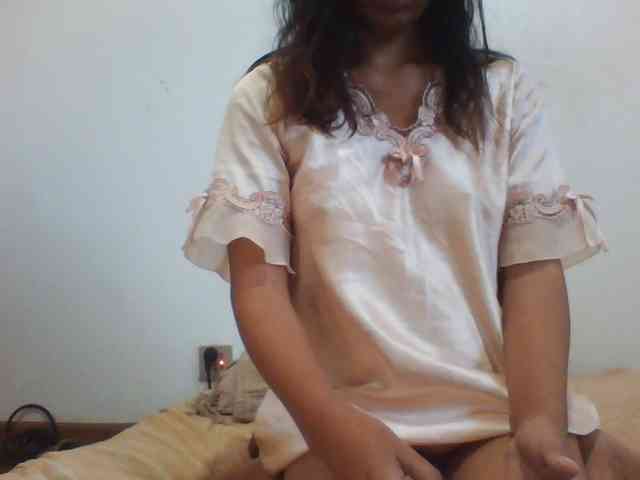 PrettyLie webcam