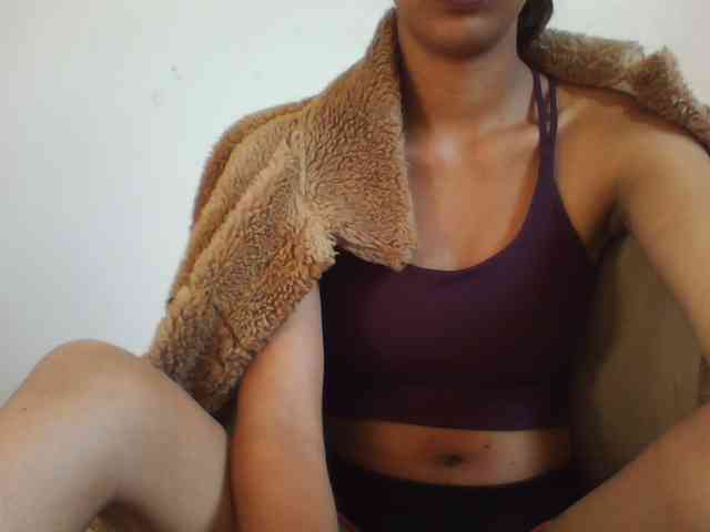 YoungLie69 webcam