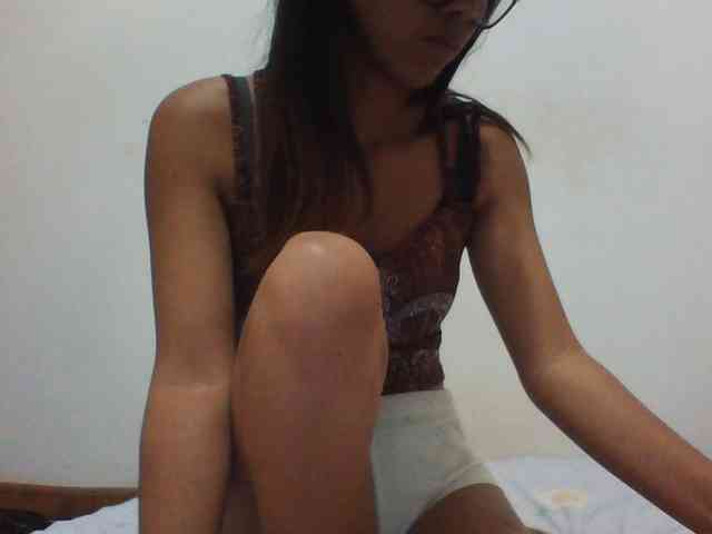 PrettyLie webcam