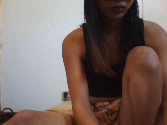 PrettyLie webcam