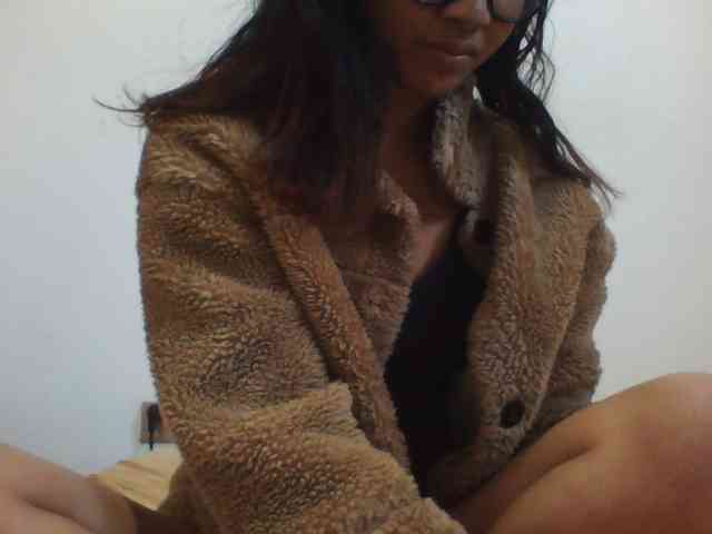 PrettyLie webcam