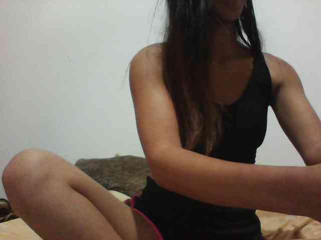 PrettyLie webcam