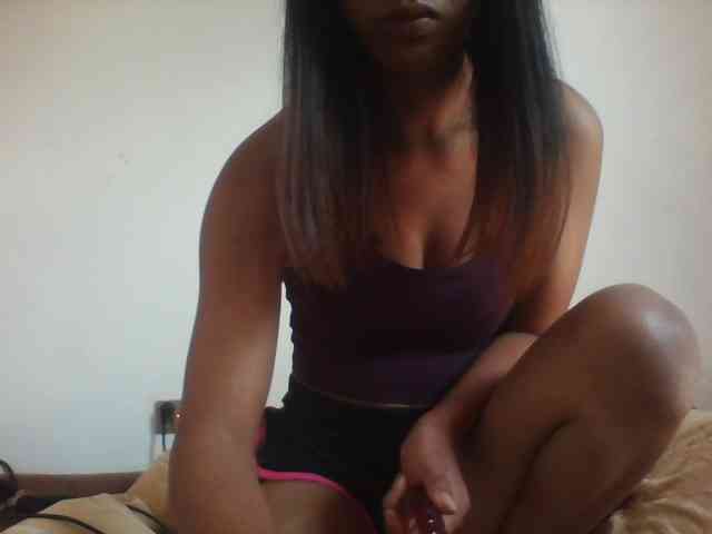 PrettyLie webcam