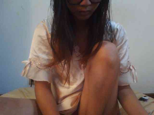 PrettyLie webcam