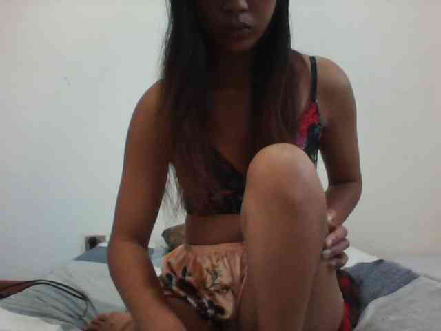 PrettyLie webcam