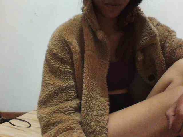 YoungLie69 webcam