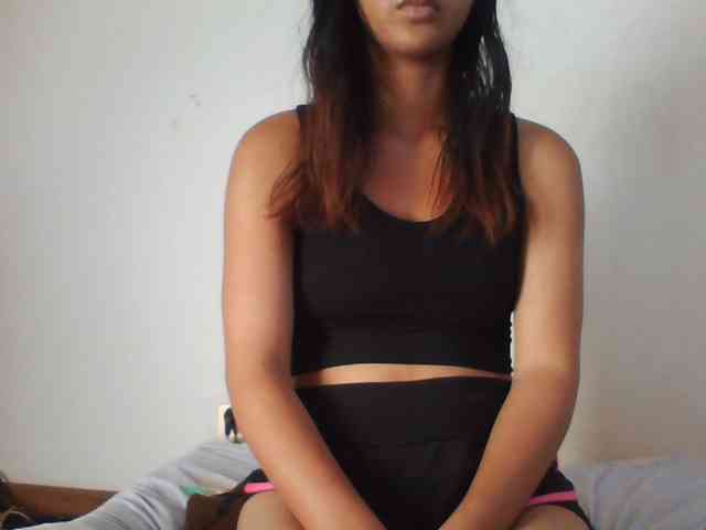 PrettyLie webcam
