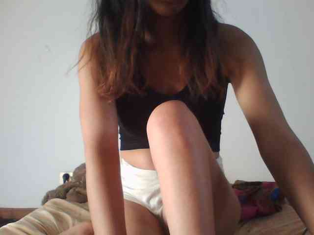 PrettyLie webcam