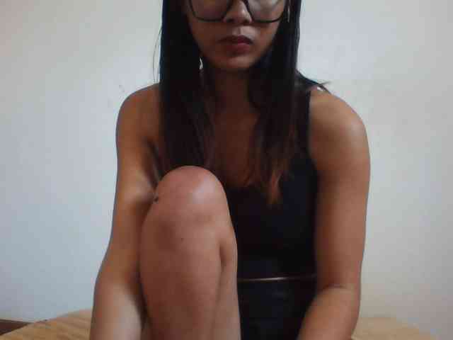 PrettyLie webcam