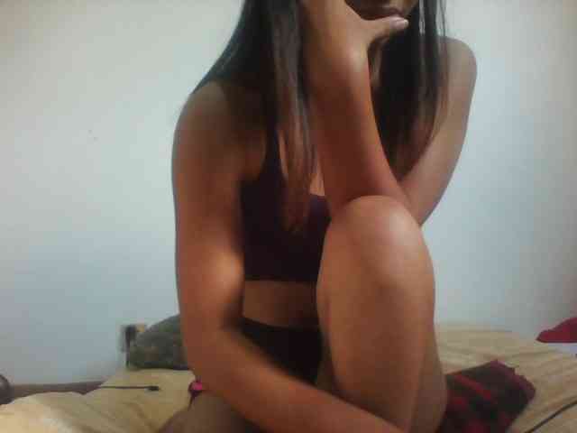 PrettyLie webcam