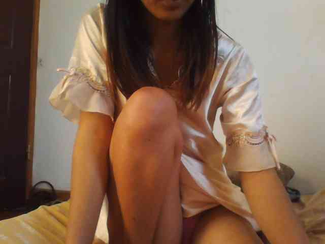 PrettyLie webcam