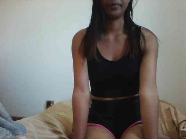PrettyLie webcam