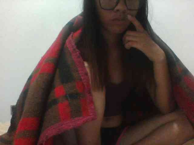 PrettyLie webcam