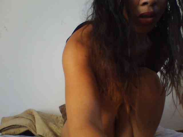 PrettyLie Live Webcam on BongaCams