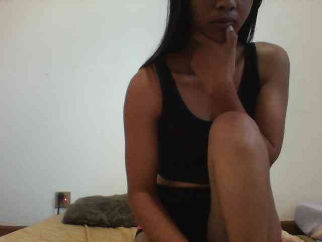 PrettyLie webcam