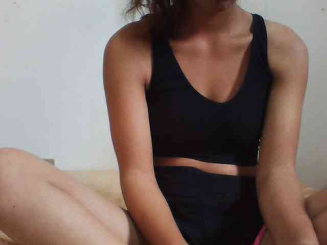 YoungLie69 webcam
