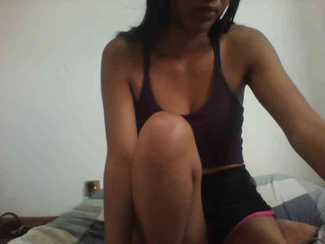 PrettyLie webcam
