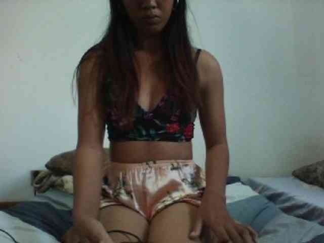 PrettyLie webcam