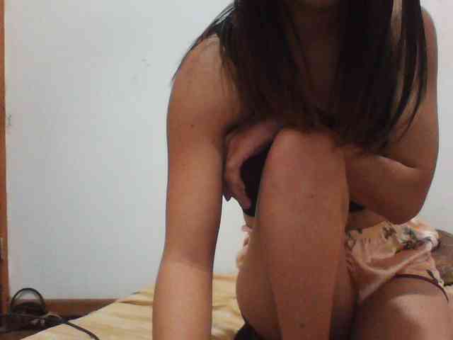 PrettyLie webcam