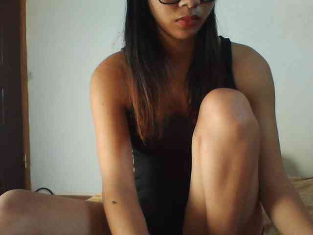 PrettyLie webcam