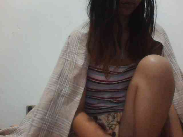 PrettyLie webcam