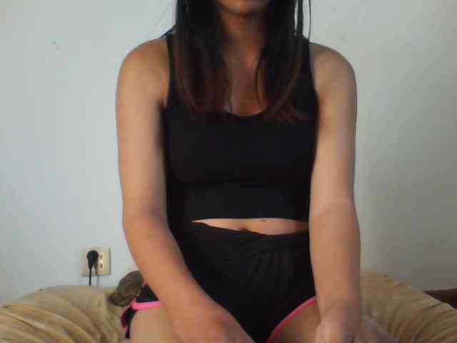 PrettyLie webcam